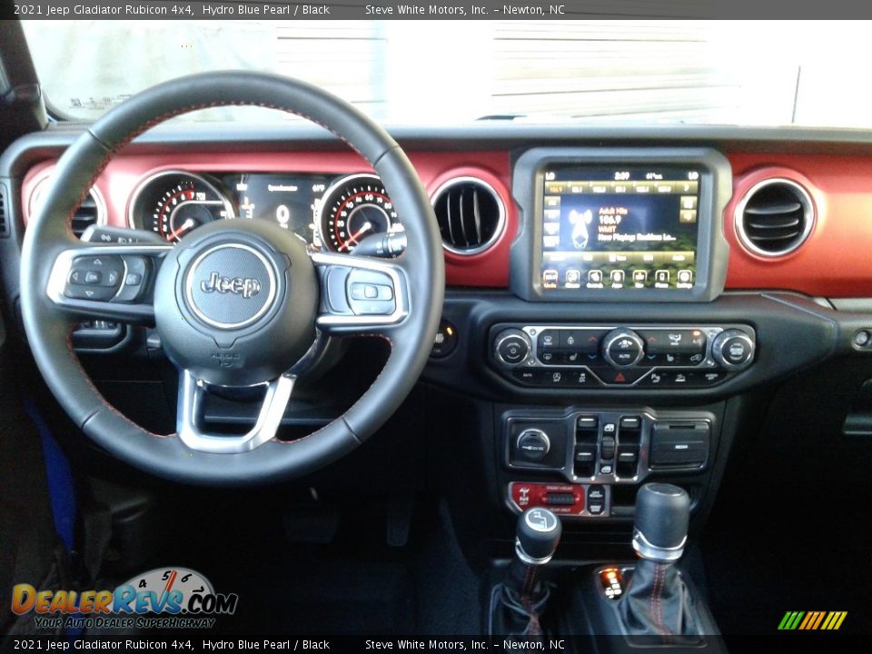 Dashboard of 2021 Jeep Gladiator Rubicon 4x4 Photo #18