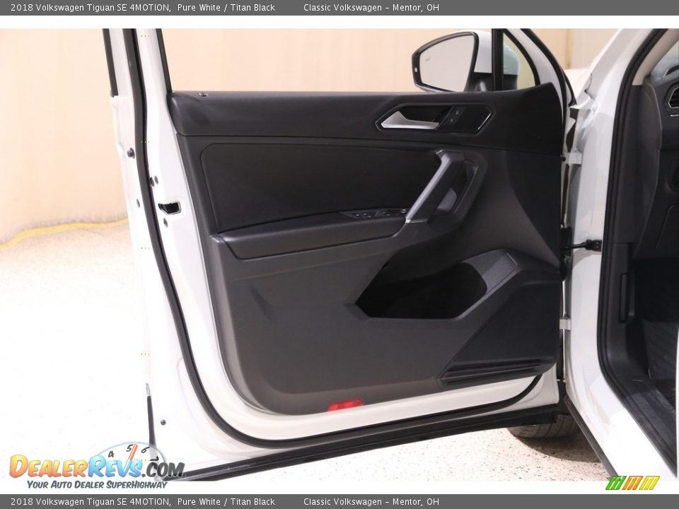 2018 Volkswagen Tiguan SE 4MOTION Pure White / Titan Black Photo #4
