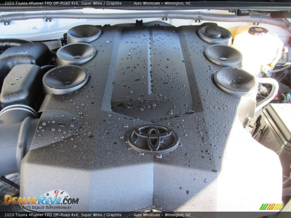 2020 Toyota 4Runner TRD Off-Road 4x4 Super White / Graphite Photo #6