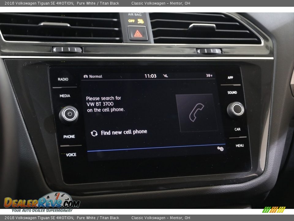 2018 Volkswagen Tiguan SE 4MOTION Pure White / Titan Black Photo #11