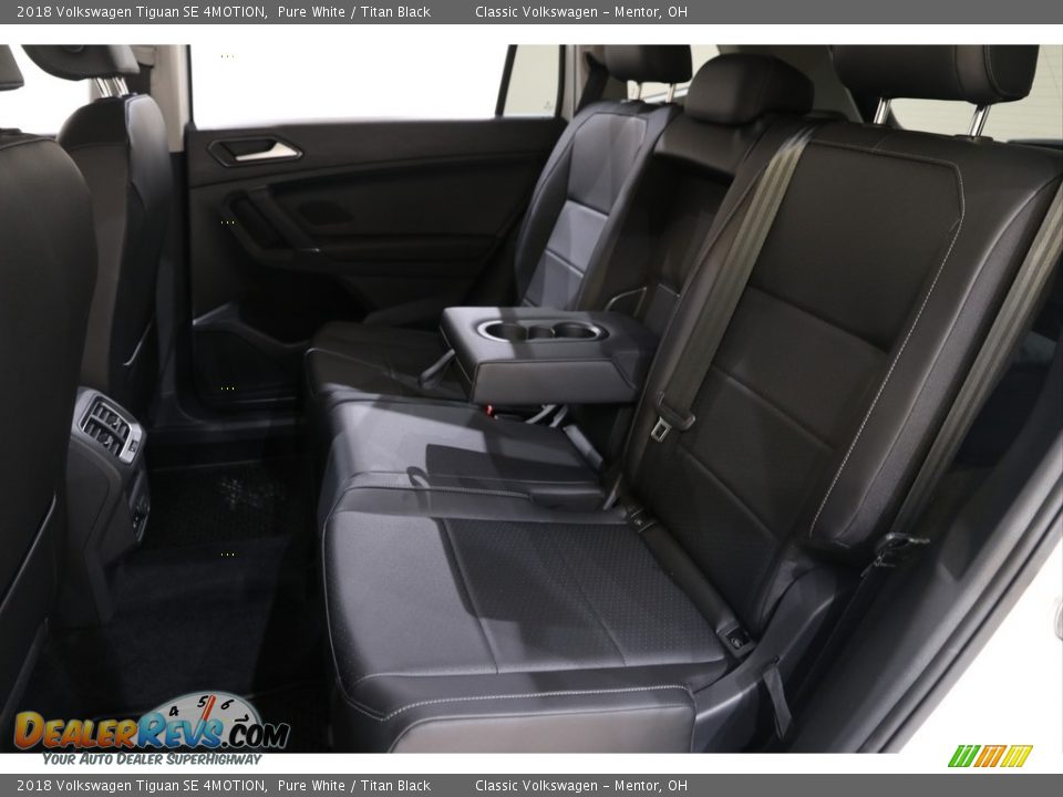 2018 Volkswagen Tiguan SE 4MOTION Pure White / Titan Black Photo #18