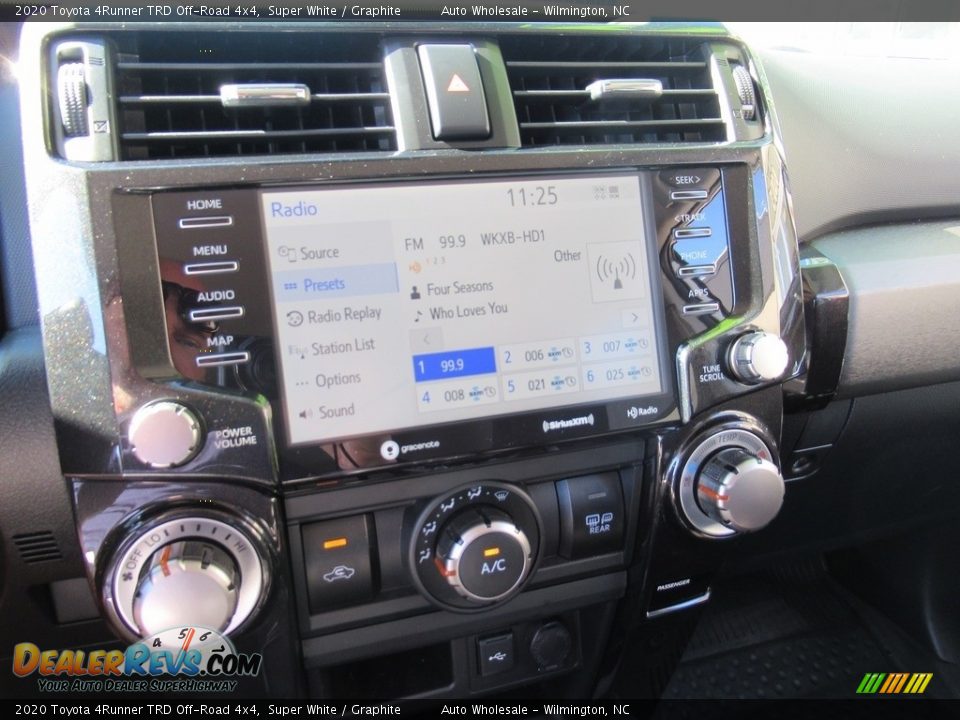 2020 Toyota 4Runner TRD Off-Road 4x4 Super White / Graphite Photo #16