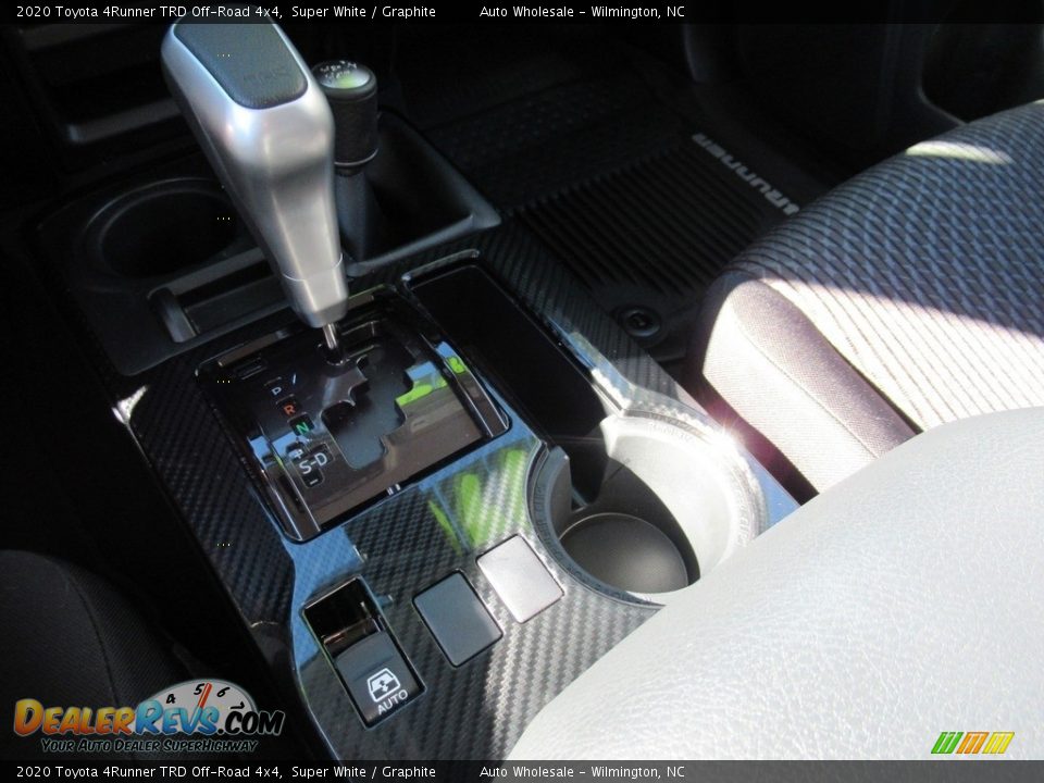 2020 Toyota 4Runner TRD Off-Road 4x4 Super White / Graphite Photo #18