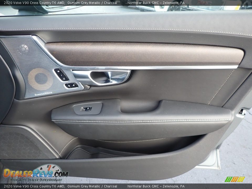 Door Panel of 2020 Volvo V90 Cross Country T6 AWD Photo #7