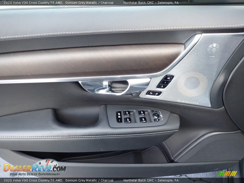 Door Panel of 2020 Volvo V90 Cross Country T6 AWD Photo #24