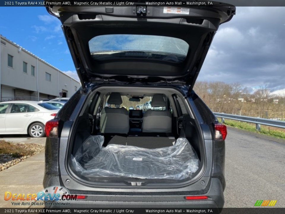 2021 Toyota RAV4 XLE Premium AWD Magnetic Gray Metallic / Light Gray Photo #18