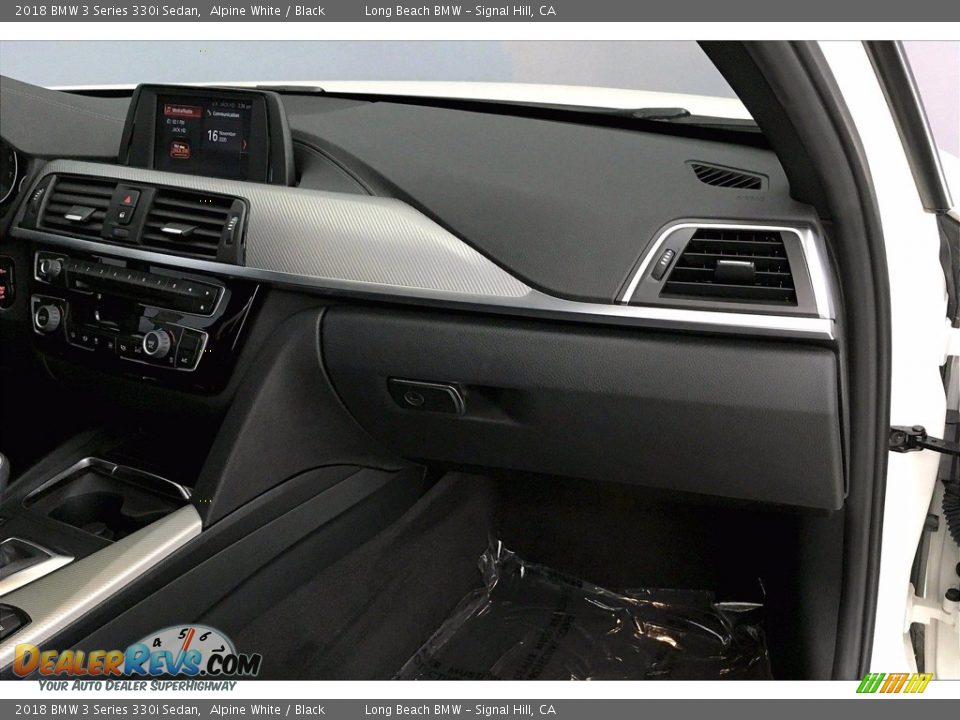 2018 BMW 3 Series 330i Sedan Alpine White / Black Photo #22
