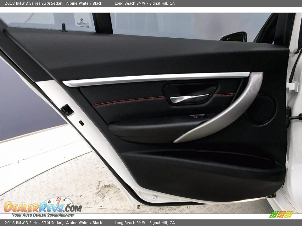 2018 BMW 3 Series 330i Sedan Alpine White / Black Photo #25