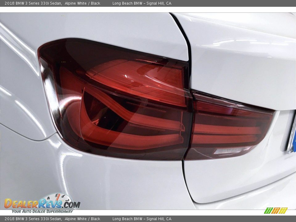 2018 BMW 3 Series 330i Sedan Alpine White / Black Photo #27