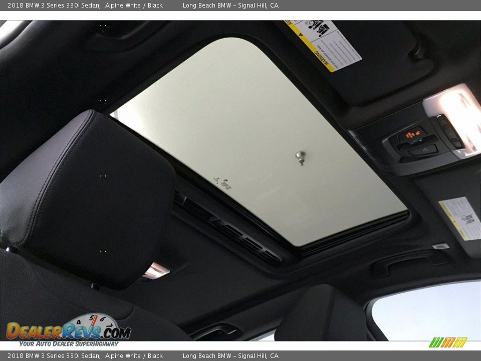 2018 BMW 3 Series 330i Sedan Alpine White / Black Photo #31