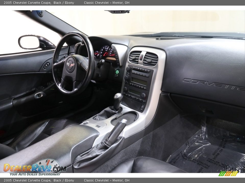 2005 Chevrolet Corvette Coupe Black / Ebony Photo #18