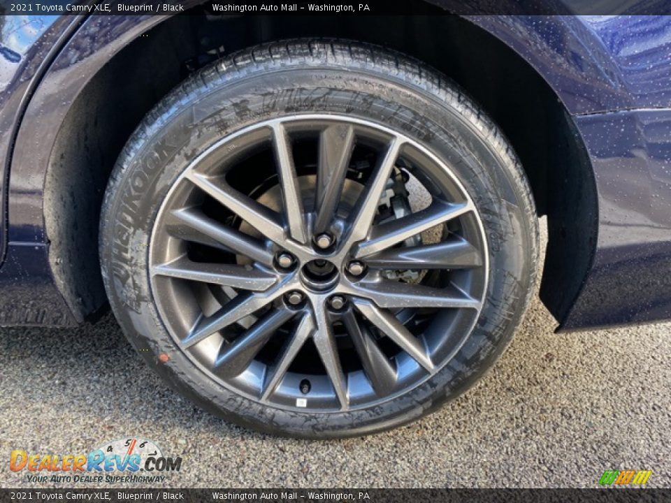 2021 Toyota Camry XLE Wheel Photo #32