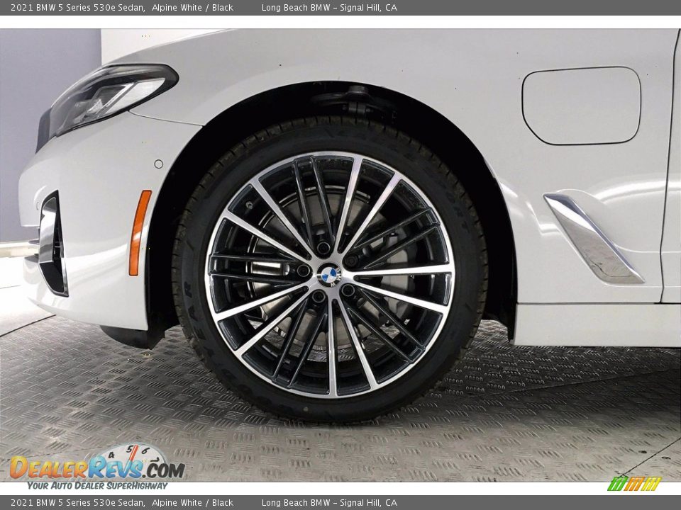 2021 BMW 5 Series 530e Sedan Wheel Photo #12