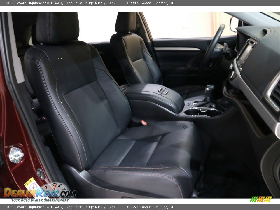 2019 Toyota Highlander XLE AWD Ooh La La Rouge Mica / Black Photo #17
