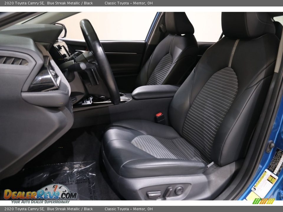 Front Seat of 2020 Toyota Camry SE Photo #5