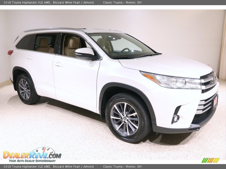 2018 Toyota Highlander XLE AWD Blizzard White Pearl / Almond Photo #1