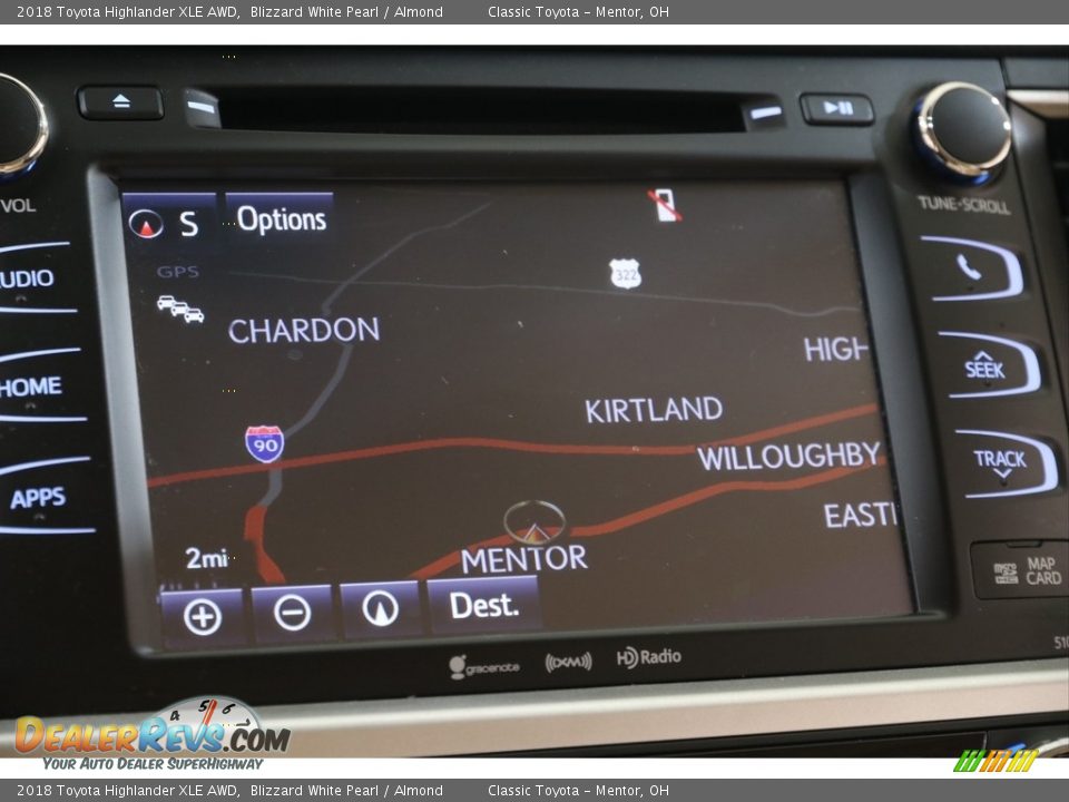 2018 Toyota Highlander XLE AWD Blizzard White Pearl / Almond Photo #11