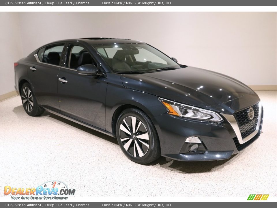 2019 Nissan Altima SL Deep Blue Pearl / Charcoal Photo #1