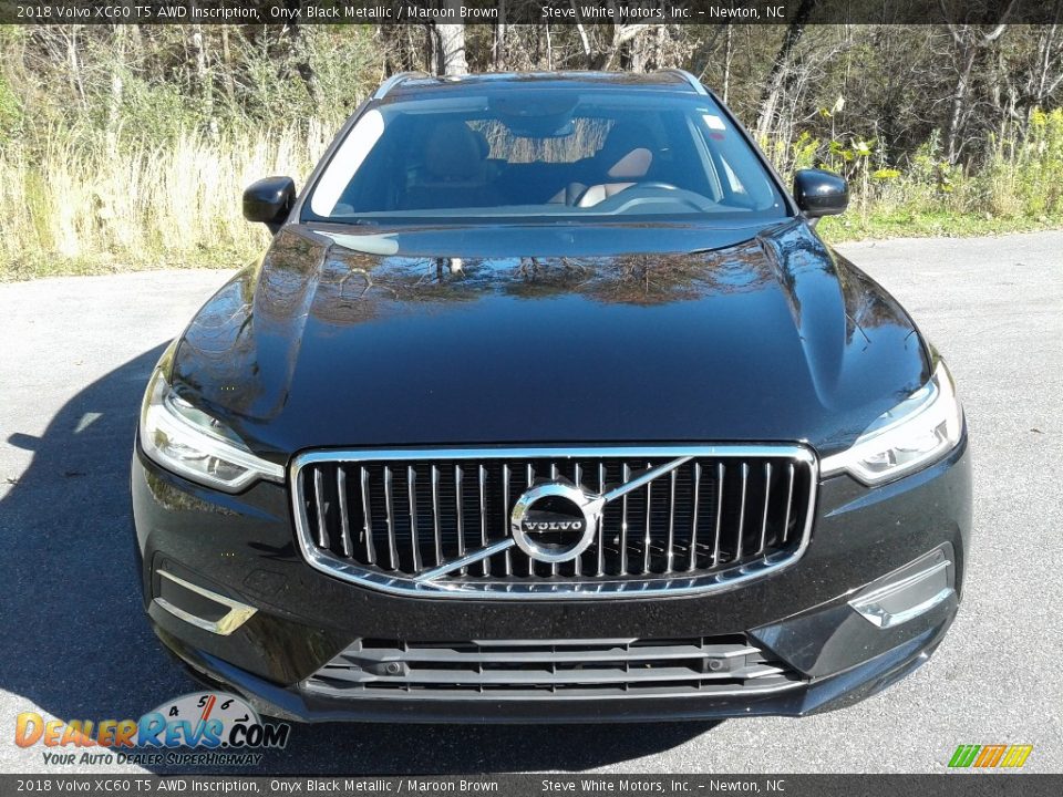 2018 Volvo XC60 T5 AWD Inscription Onyx Black Metallic / Maroon Brown Photo #4