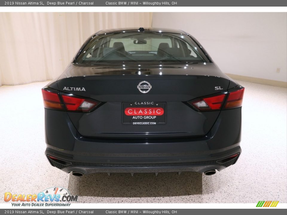 2019 Nissan Altima SL Deep Blue Pearl / Charcoal Photo #24