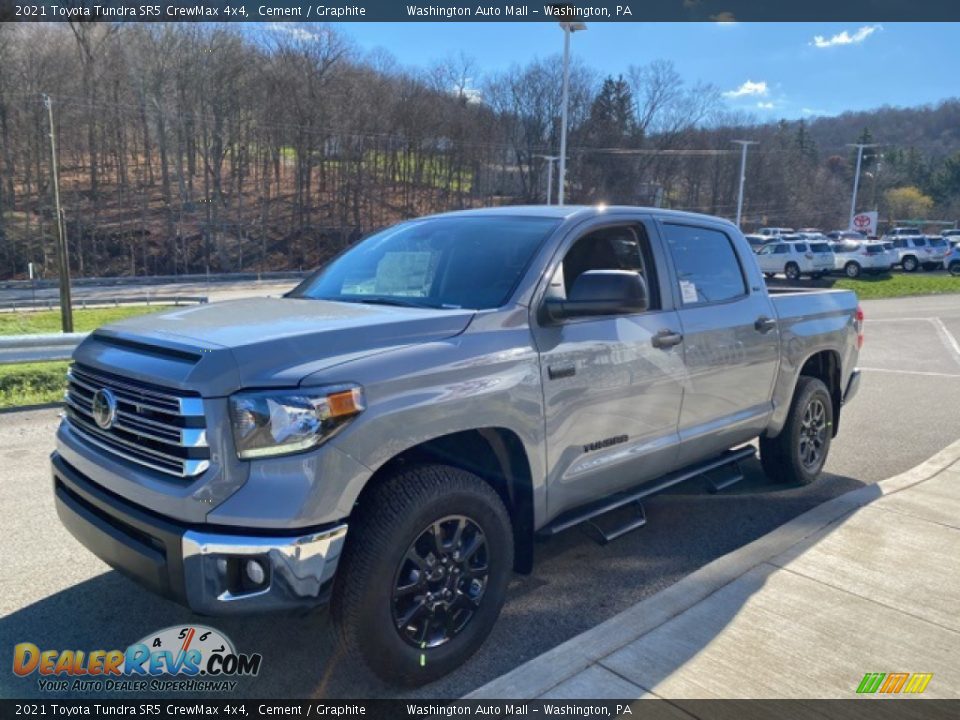 Front 3/4 View of 2021 Toyota Tundra SR5 CrewMax 4x4 Photo #11