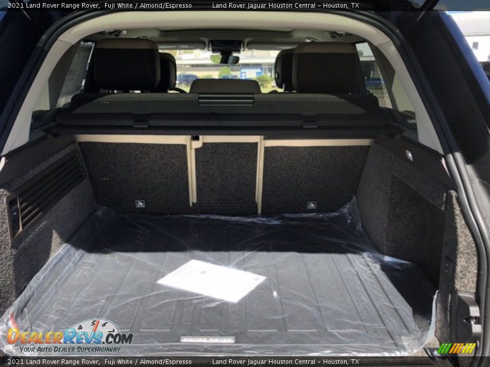 2021 Land Rover Range Rover Fuji White / Almond/Espresso Photo #33