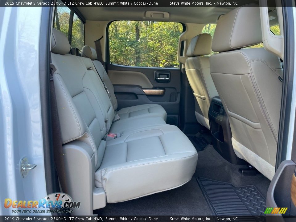 2019 Chevrolet Silverado 2500HD LTZ Crew Cab 4WD Summit White / Cocoa/­Dune Photo #17