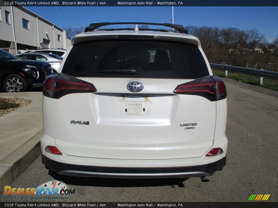 2018 Toyota RAV4 Limited AWD Blizzard White Pearl / Ash Photo #4