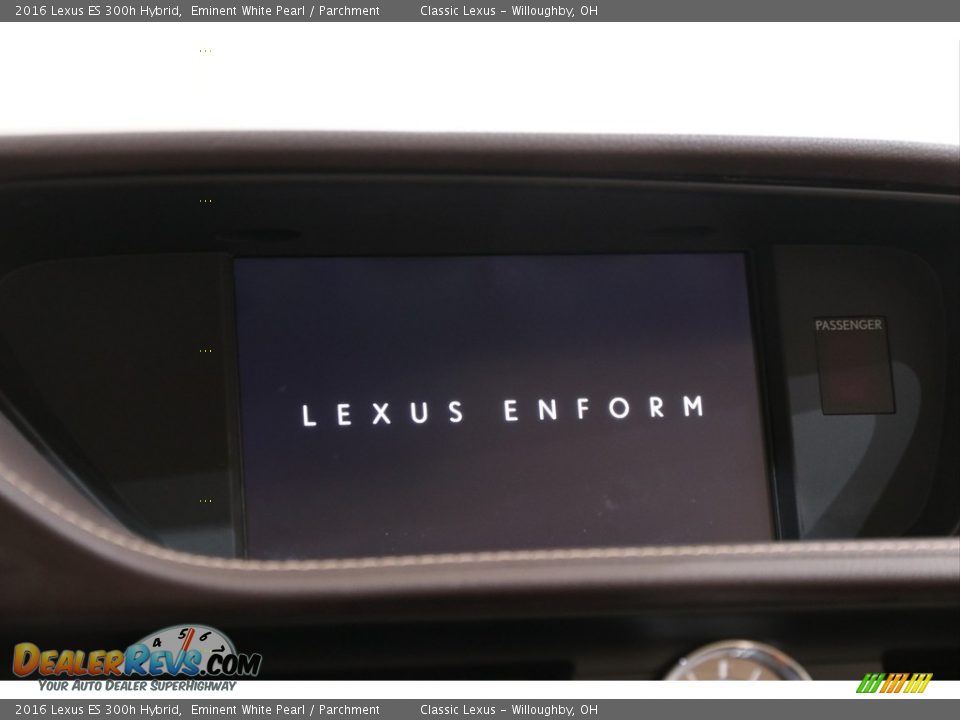 2016 Lexus ES 300h Hybrid Eminent White Pearl / Parchment Photo #12