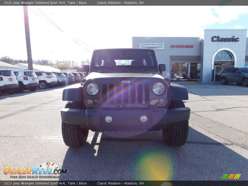 2015 Jeep Wrangler Unlimited Sport 4x4 Tank / Black Photo #2