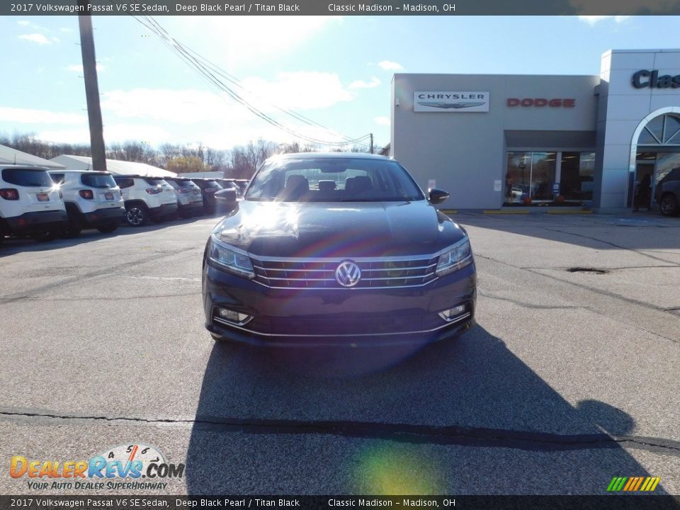 2017 Volkswagen Passat V6 SE Sedan Deep Black Pearl / Titan Black Photo #2