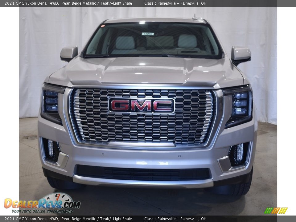 2021 GMC Yukon Denali 4WD Pearl Beige Metallic / Teak/­Light Shale Photo #4