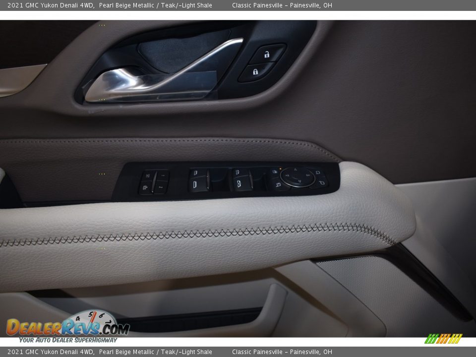 2021 GMC Yukon Denali 4WD Pearl Beige Metallic / Teak/­Light Shale Photo #10