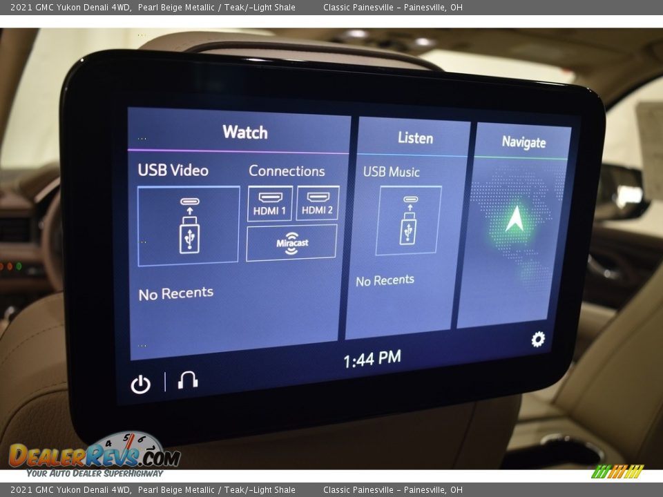 Entertainment System of 2021 GMC Yukon Denali 4WD Photo #15