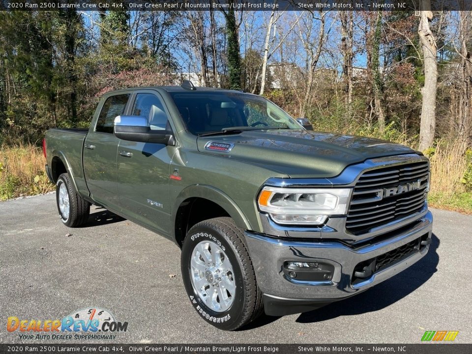 Front 3/4 View of 2020 Ram 2500 Laramie Crew Cab 4x4 Photo #4