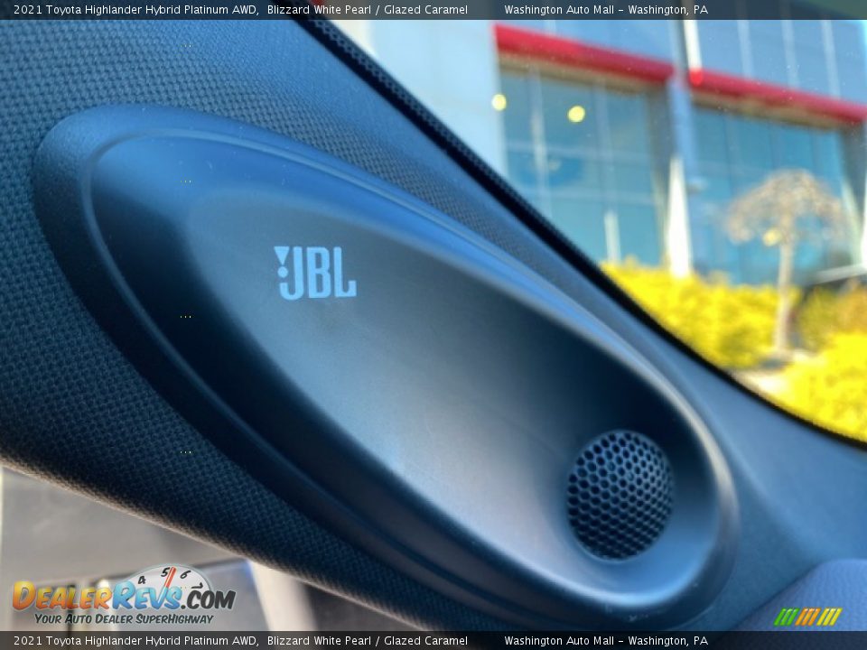 Audio System of 2021 Toyota Highlander Hybrid Platinum AWD Photo #24