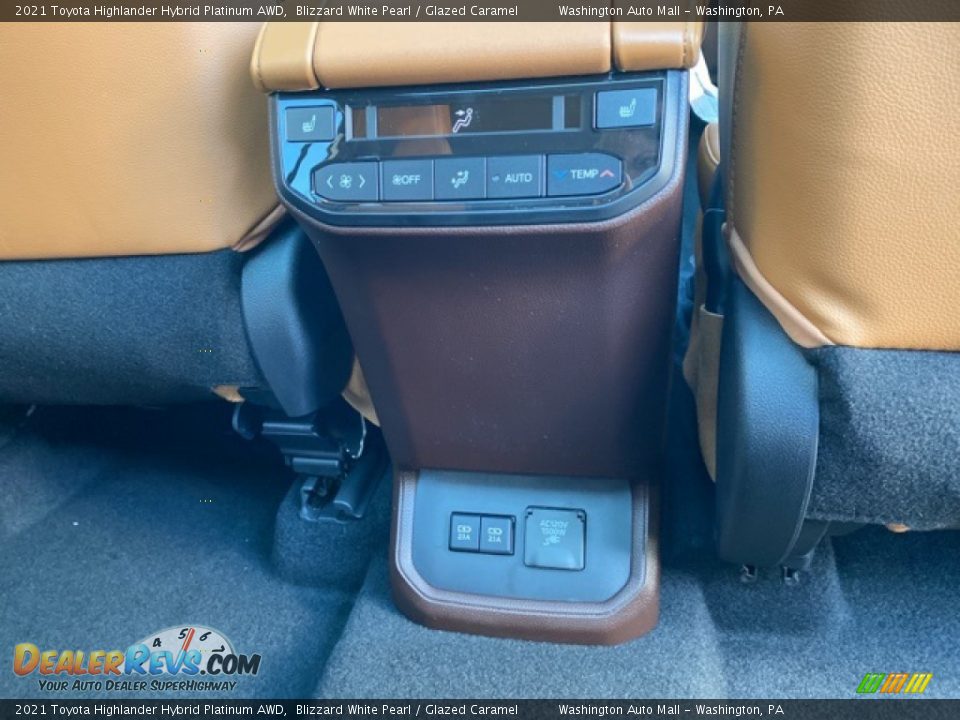Rear Seat of 2021 Toyota Highlander Hybrid Platinum AWD Photo #26