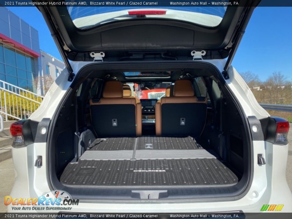 2021 Toyota Highlander Hybrid Platinum AWD Trunk Photo #30
