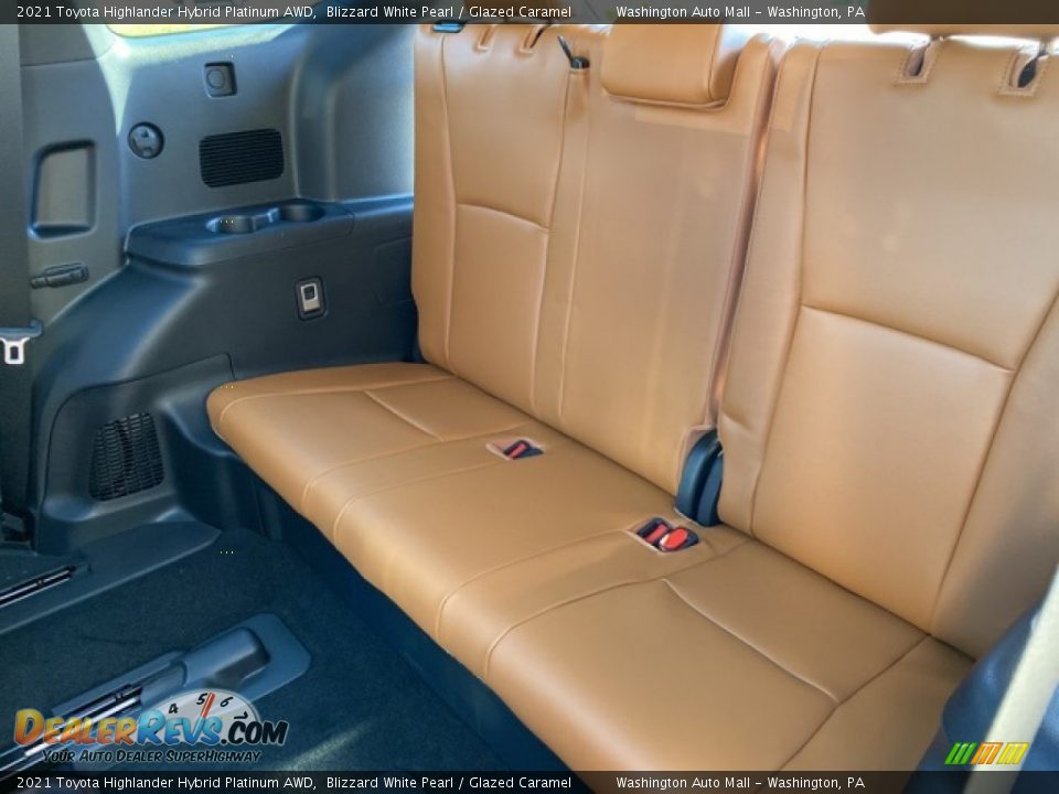 Rear Seat of 2021 Toyota Highlander Hybrid Platinum AWD Photo #31