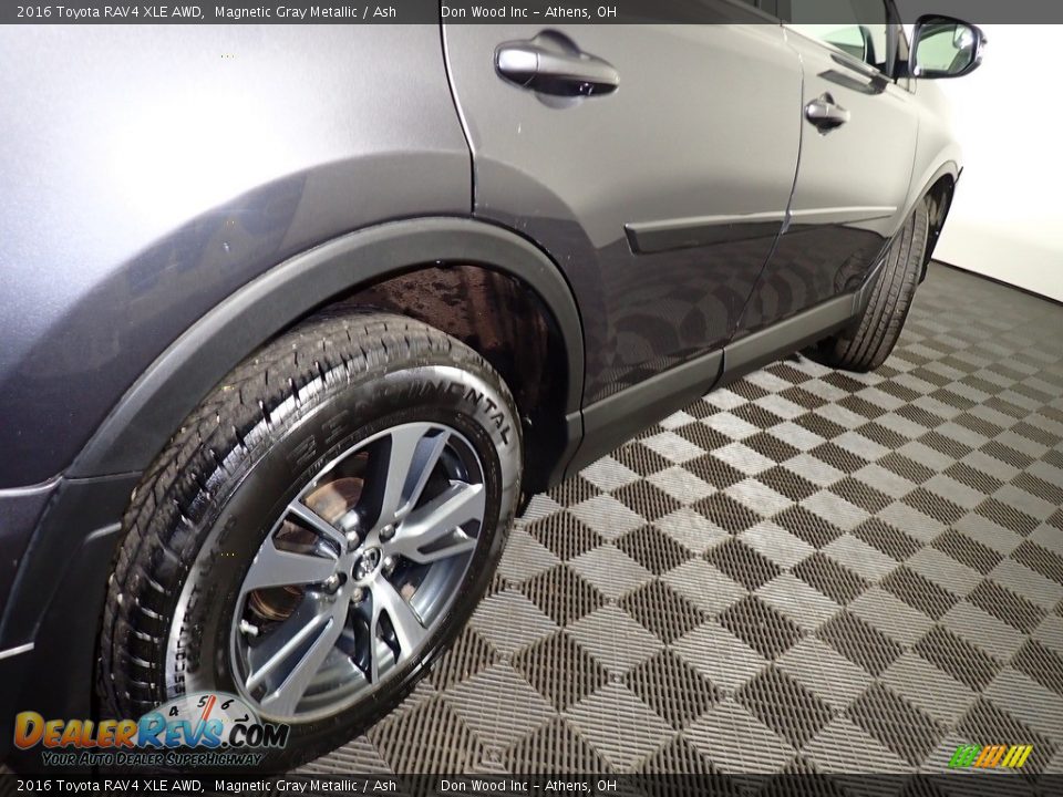 2016 Toyota RAV4 XLE AWD Magnetic Gray Metallic / Ash Photo #19