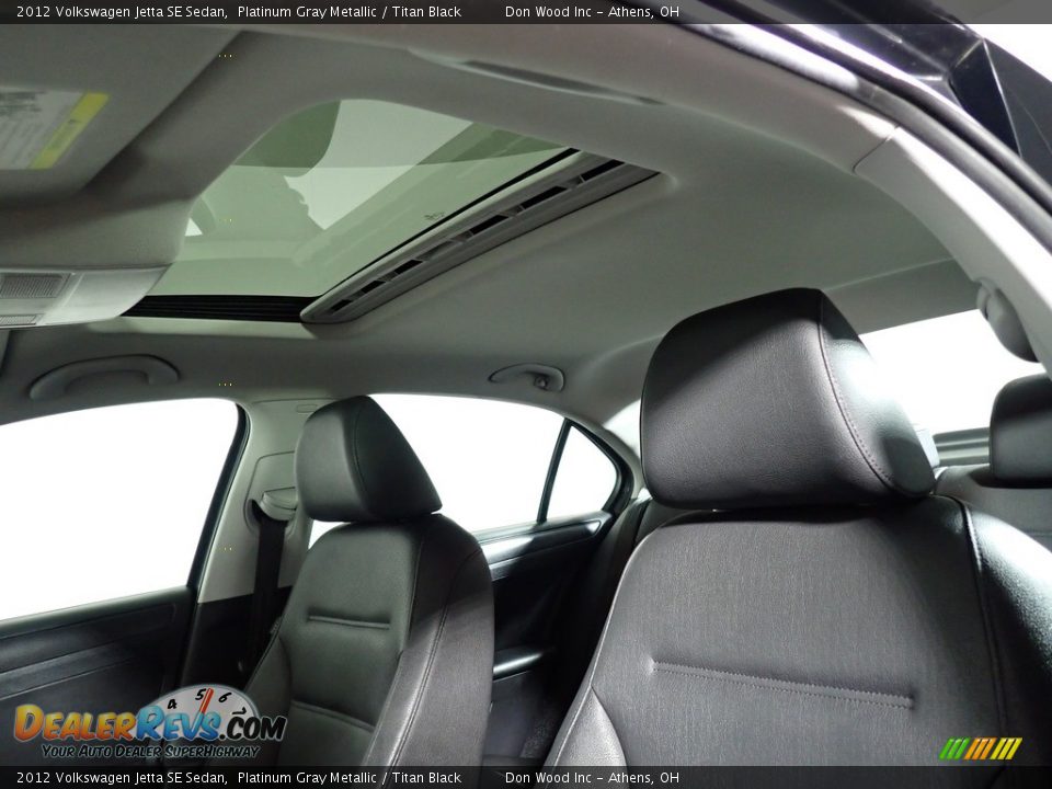 2012 Volkswagen Jetta SE Sedan Platinum Gray Metallic / Titan Black Photo #2