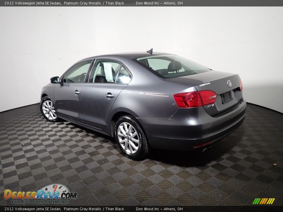 2012 Volkswagen Jetta SE Sedan Platinum Gray Metallic / Titan Black Photo #11