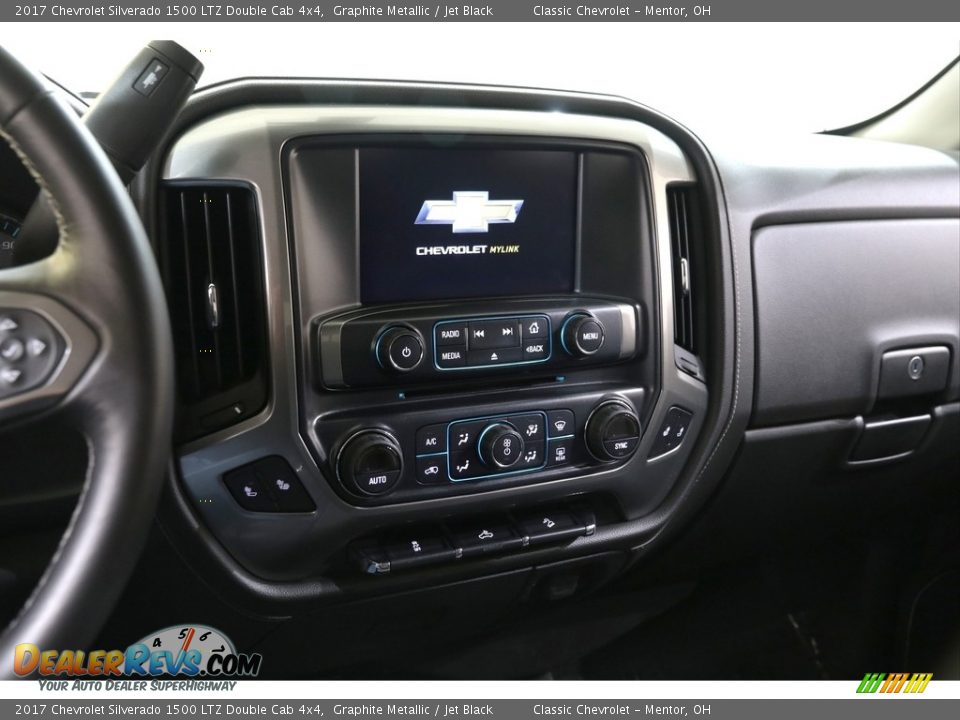 2017 Chevrolet Silverado 1500 LTZ Double Cab 4x4 Graphite Metallic / Jet Black Photo #10