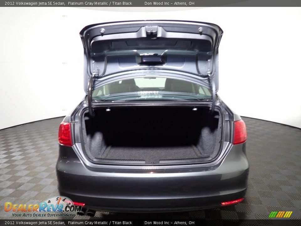 2012 Volkswagen Jetta SE Sedan Platinum Gray Metallic / Titan Black Photo #13