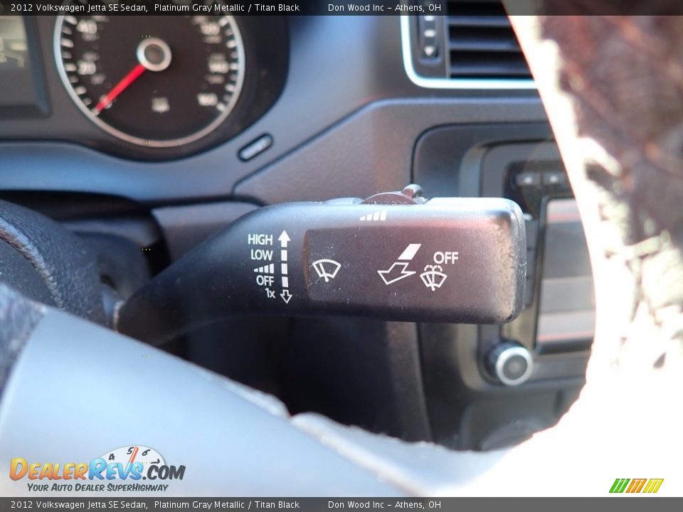2012 Volkswagen Jetta SE Sedan Platinum Gray Metallic / Titan Black Photo #25