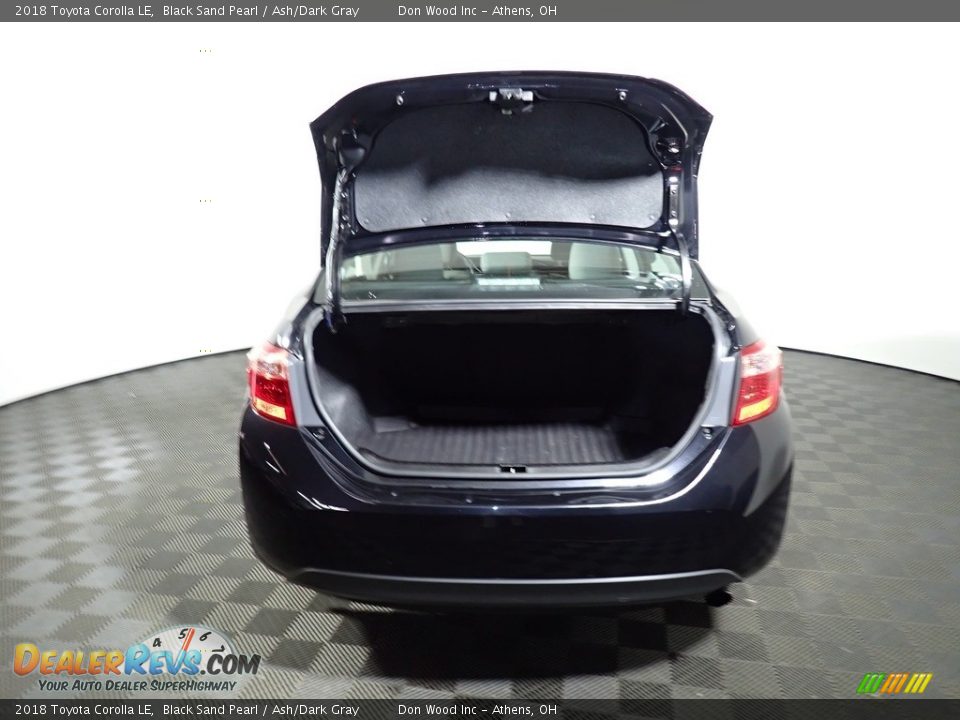 2018 Toyota Corolla LE Black Sand Pearl / Ash/Dark Gray Photo #13