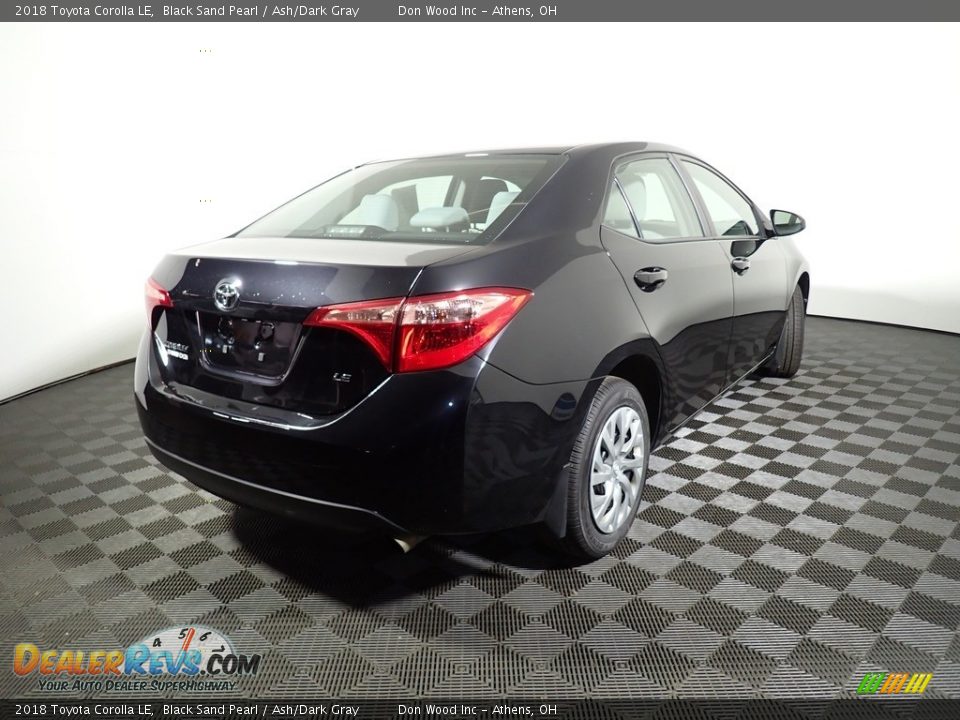 2018 Toyota Corolla LE Black Sand Pearl / Ash/Dark Gray Photo #15