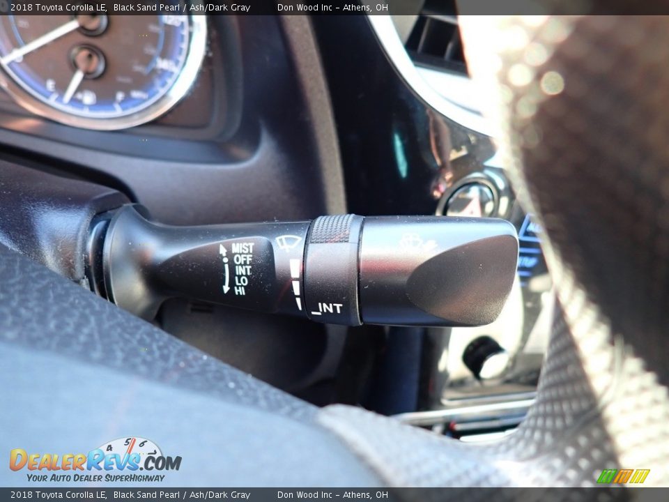2018 Toyota Corolla LE Black Sand Pearl / Ash/Dark Gray Photo #27