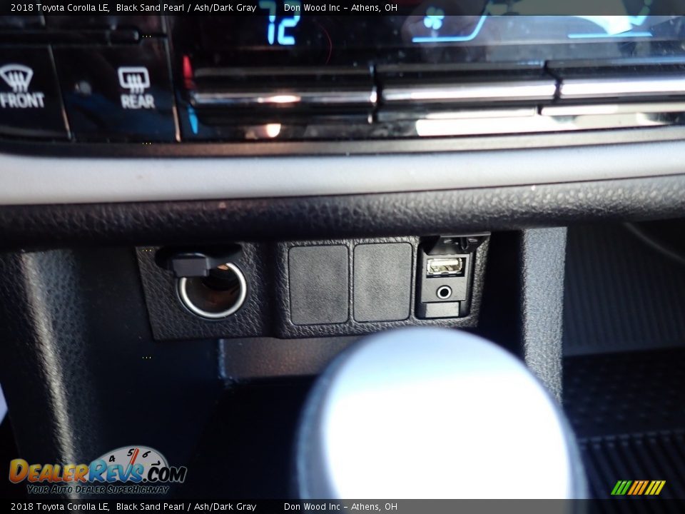 2018 Toyota Corolla LE Black Sand Pearl / Ash/Dark Gray Photo #29