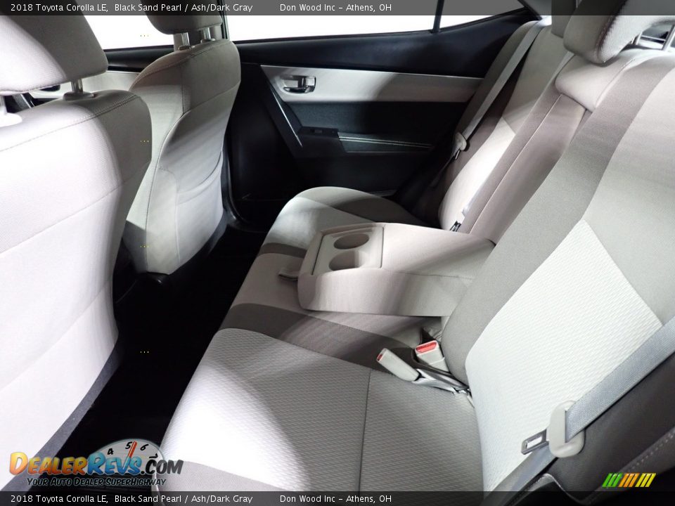 2018 Toyota Corolla LE Black Sand Pearl / Ash/Dark Gray Photo #35